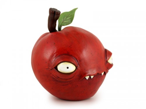 RedApple1_3QuarterFront_800